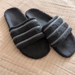 Cozy adidas Black Sherpa Slide with Gray Stripes